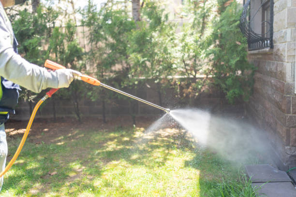 Best Commercial Pest Control  in New Lisbon, WI